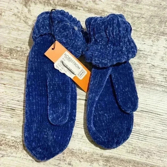 Kurt Geiger London women’s blue chunky ribbed chenille mittens size OS - Picture 5 of 7